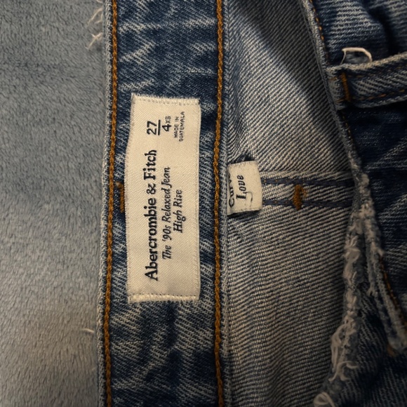 Curve Love High Rise 90s Relaxed Jean - Picture 3 of 7